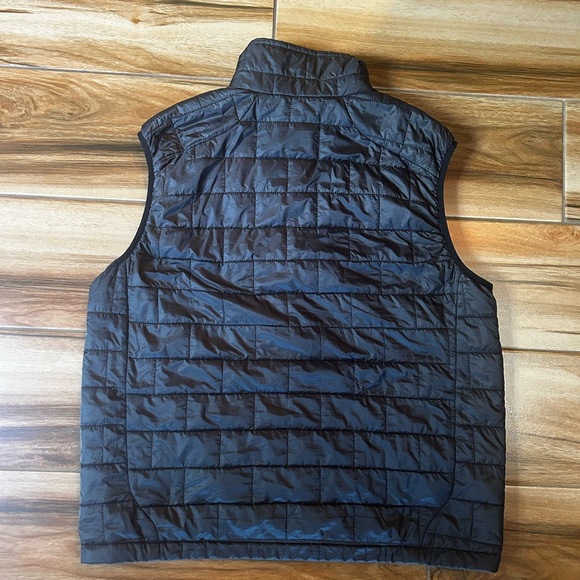Patagonia Men's Nano Puff Vest in Black - Picture 2 of 3